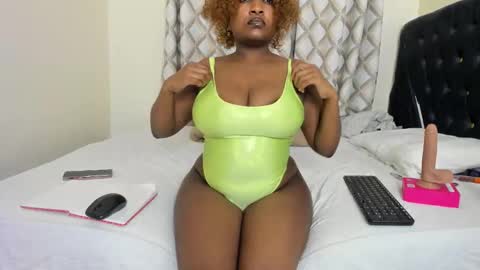 Snapshot of tatiana_storm chatting on January 12, 8:25 pm tatiana_storm online show from January 12, 8:25 pm