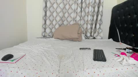 Snapshot of tatiana_storm chatting on February 3, 3:26 am tatiana_storm online show from February 3, 3:26 am