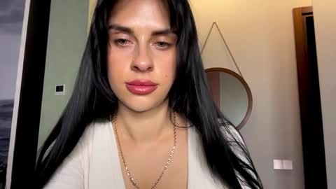 Tati online show from March 30, 6:31 pm