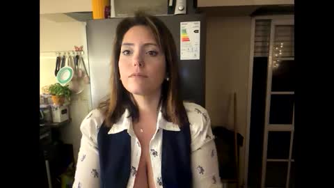 Snapshot of tatieli chatting on October 12, 5:39 am Tatieli online show from October 12, 5:39 am