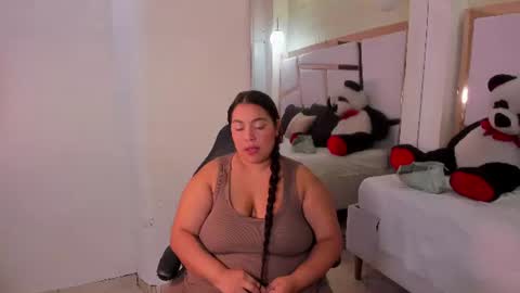 Snapshot of tatikanyx chatting on July 16, 4:24 pm tatikanyx online show from July 16, 4:24 pm