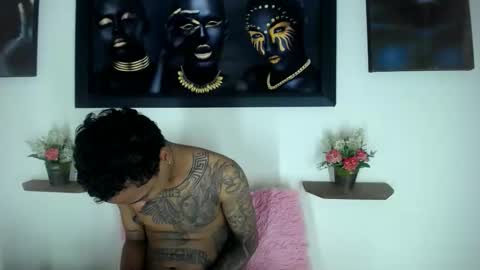 Snapshot of tatoo_noah chatting on February 2, 10:14 am Noah online show from February 2, 10:14 am