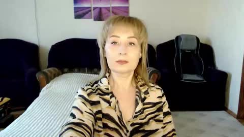 Tattease online show from May 5, 12:57 pm