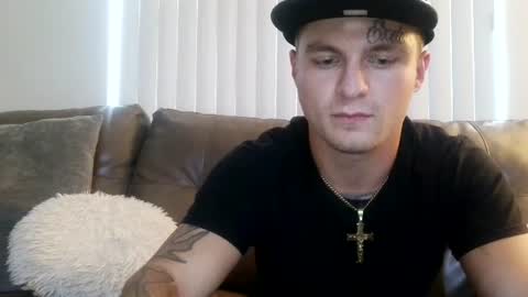 tattedblondec4 online show from July 16, 11:33 pm