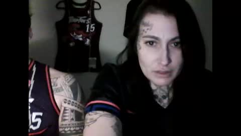 Snapshot of tattedbodies chatting on May 9, 11:48 am tattedbodies online show from May 9, 11:48 am