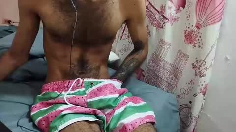 Snapshot of tatto_destroyer chatting on January 22, 4:44 am Fernando online show from January 22, 4:44 am