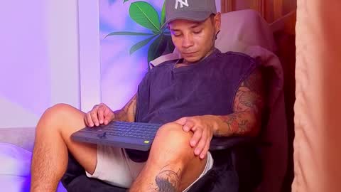 tattokoi online show from November 27, 2:35 am