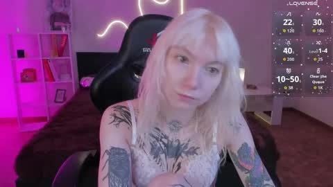 tattoo_artbaby online show from April 21, 1:18 am