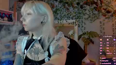 Snapshot of tattoo_artbaby chatting on June 25, 2:44 am tattoo_artbaby online show from June 25, 2:44 am