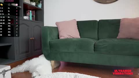 Nathalie Hardy  online show from December 12, 8:21 pm