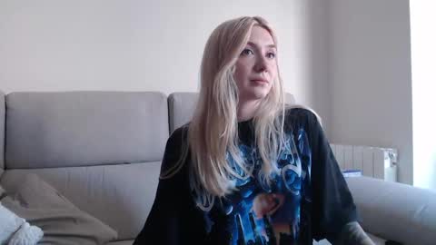 tattoobbgirl online show from September 12, 10:59 am