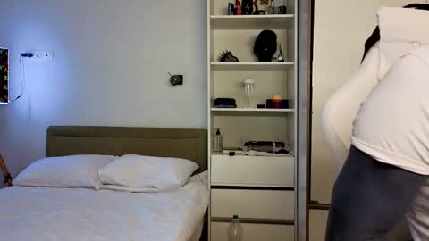 Alex but u can call me Theo online show from February 17, 9:17 am