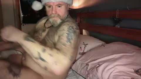 Tattooeddilf 01 online show from December 25, 1:42 am