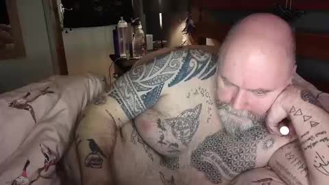 Tattooeddilf 01 online show from December 28, 2:01 am