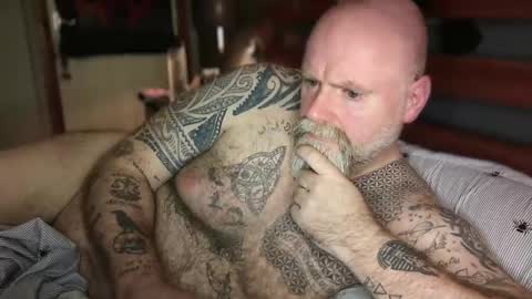 Tattooeddilf 01 online show from September 19, 11:38 pm