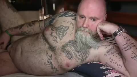 Tattooeddilf 01 online show from February 8, 9:29 pm