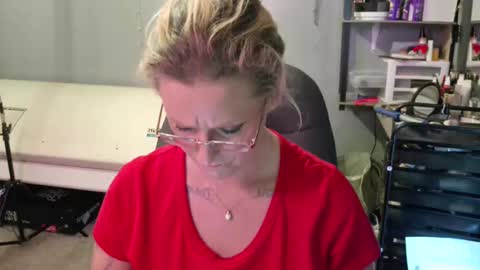 Lisa Lovely online show from January 29, 8:14 pm