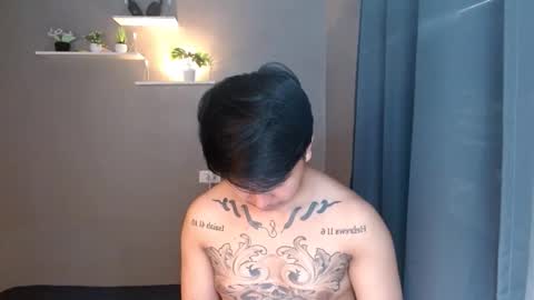 Snapshot of tattooguy1209 chatting on November 25, 3:17 am zareen online show from November 25, 3:17 am