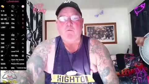 tattzsexy online show from April 16, 6:36 am