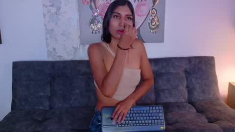 Taty Miller online show from May 18, 8:14 pm