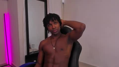 tau_montes online show from January 13, 2:22 pm