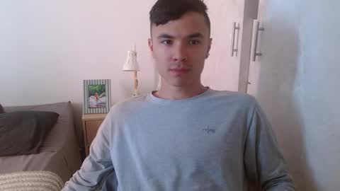 Snapshot of taurus4k chatting on December 7, 4:03 pm taurus4k online show from December 7, 4:03 pm