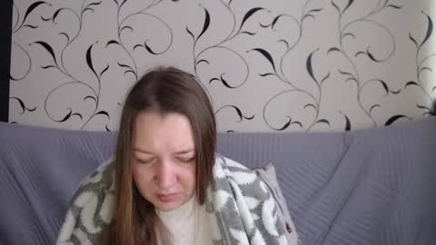 Snapshot of taxxxu chatting on January 13, 7:46 am Diana online show from January 13, 7:46 am