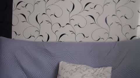 Snapshot of taxxxu chatting on February 14, 8:55 am Diana online show from February 14, 8:55 am