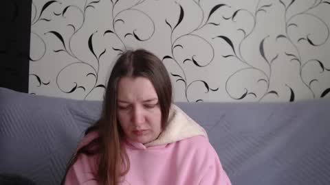 Snapshot of taxxxu chatting on February 27, 6:57 am Diana online show from February 27, 6:57 am