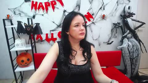 TayaBoret online show from November 5, 7:03 pm