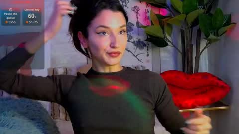 TayaKayan online show from December 23, 10:46 am