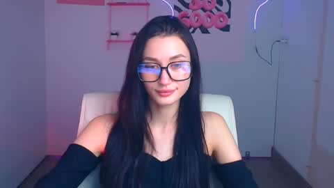 Snapshot of tayavibe chatting on January 9, 6:38 am Taya online show from January 9, 6:38 am