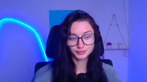 Snapshot of tayavibe chatting on January 14, 6:52 am Taya online show from January 14, 6:52 am