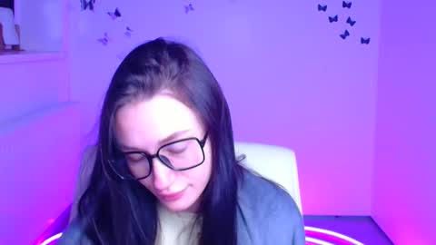 Snapshot of tayavibe chatting on January 19, 6:17 am Taya online show from January 19, 6:17 am