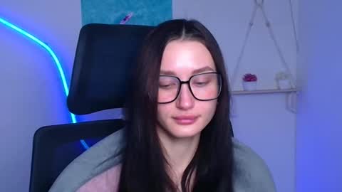 Snapshot of tayavibe chatting on February 10, 6:39 am Taya online show from February 10, 6:39 am