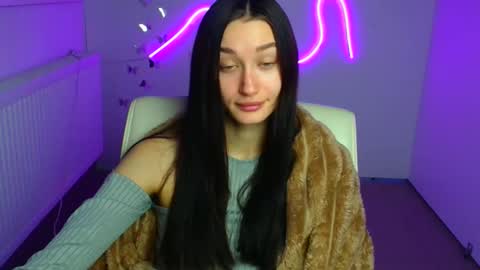 Snapshot of tayavibe chatting on February 25, 6:45 am Taya online show from February 25, 6:45 am