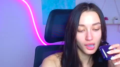 Snapshot of tayavibe chatting on February 28, 6:36 am Taya online show from February 28, 6:36 am