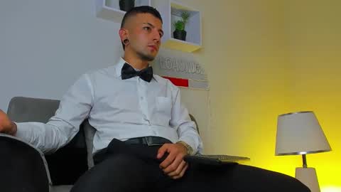 tayer_bennet online show from September 13, 3:39 am