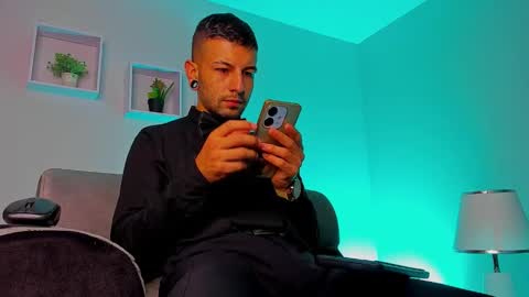 tayer_bennet online show from September 19, 3:52 am