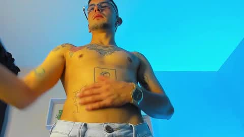 tayer_bennet online show from September 25, 4:16 am