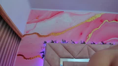 Sarah  online show from October 24, 6:59 pm