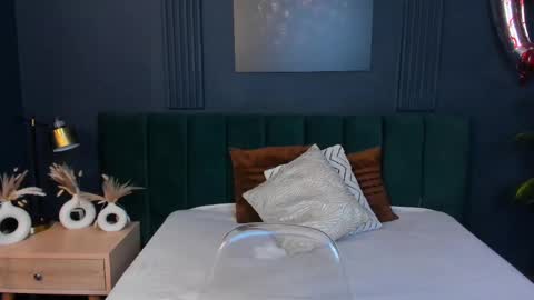 Snapshot of taylor_bennet chatting on March 3, 6:22 pm Taylor Bennet online show from March 3, 6:22 pm