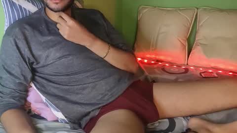 Taylor online show from February 12, 1:44 am