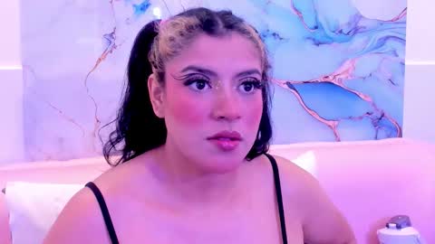 taylor_cupper_ online show from October 23, 4:01 am