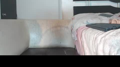 taylor hot online show from July 17, 3:35 am