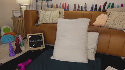 Taylor --  online show from September 16, 10:27 am