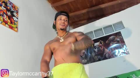 Snapshot of taylor_mccarthy_1 chatting on February 22, 5:35 pm Taylor Mccarthy online show from February 22, 5:35 pm