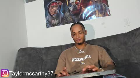 Snapshot of taylor_mccarthy_1 chatting on February 25, 4:46 am Taylor Mccarthy online show from February 25, 4:46 am