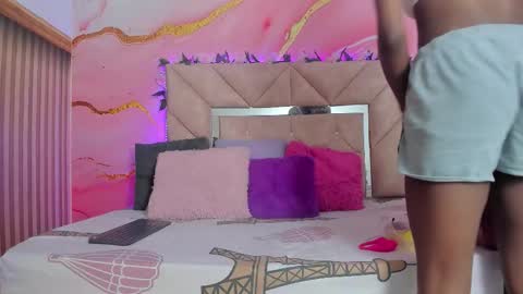 Oriana online show from November 26, 11:00 am