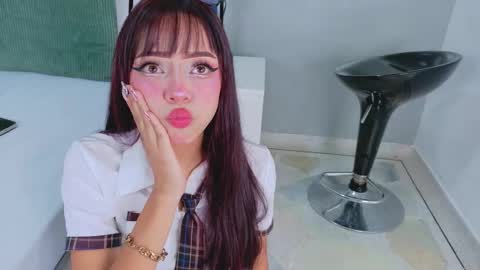 TAYLOR  online show from October 17, 12:52 pm